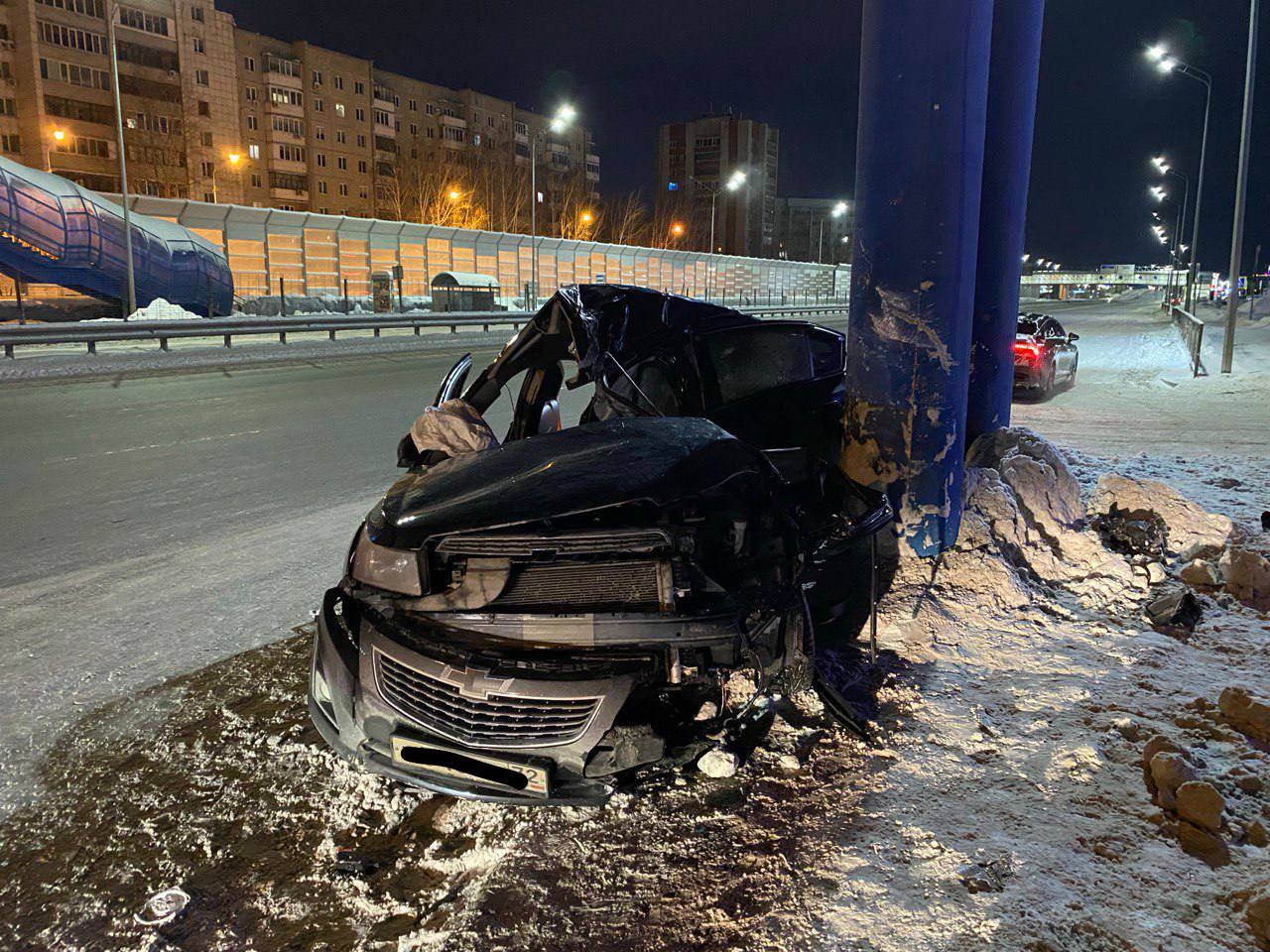 В массовом ДТП в Тюмени погиб молодой водитель